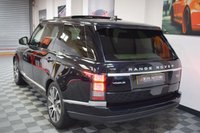 USED 2017 17 LAND ROVER RANGE ROVER 3.0 TDV6 VOGUE 5d 255 BHP PAN ROOF / LOW MILES / 21 INCH