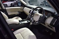 USED 2017 17 LAND ROVER RANGE ROVER 3.0 TDV6 VOGUE 5d 255 BHP PAN ROOF / LOW MILES / 21 INCH