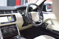USED 2017 17 LAND ROVER RANGE ROVER 3.0 TDV6 VOGUE 5d 255 BHP PAN ROOF / LOW MILES / 21 INCH