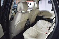 USED 2017 17 LAND ROVER RANGE ROVER 3.0 TDV6 VOGUE 5d 255 BHP PAN ROOF / LOW MILES / 21 INCH