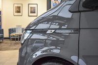 USED 2020 20 VOLKSWAGEN TRANSPORTER T6.1 T32 2.0 TDI 199PS 4MOTION DSG HIGHLINE KOMBI LWB Huge Spec 199 4Motion Kombi