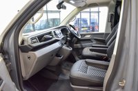 USED 2020 20 VOLKSWAGEN TRANSPORTER T6.1 T32 2.0 TDI 199PS 4MOTION DSG HIGHLINE KOMBI LWB Huge Spec 199 4Motion Kombi