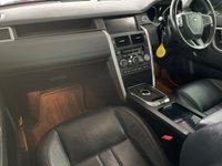 USED 2016 16 LAND ROVER DISCOVERY SPORT 2.0 TD4 HSE BLACK 5d 180 BHP + 7 SEATS + HEAD - UP DISPLAY + SAT NAV WITH APPLE PLAY + GLASS PAN ROOF + BLACK PACK EDITION + OUTSTANDING LOOKING CAR