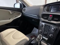USED 2013 13 VOLVO V40 1.6 D2 SE LUX 5d 113 BHP Full Heated Leather, Bluetooth