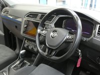 USED 2019 68 VOLKSWAGEN TIGUAN 2.0 SEL TDI DSG 5d 148 BHP SAT NAV SUNROOF HEATED SEATS 6 MONTHS GOLD WARRANTY
