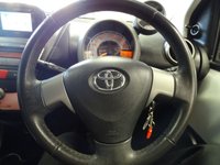 USED 2014 14 TOYOTA AYGO 1.0 VVT-I MOVE 5d 68 BHP * SATNAV *