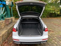 USED 2019 68 AUDI A6 2.0 TDI S LINE 5d 202 BHP 2019/68reg AUDI A6 2.0 TDi S-LINE TOURER - AUTOMATIC WITH PADDLE SHIFT - FULL SERVICE HISTORY - 1 FORMER KEEPER - HUGE SPECIFICATION - COST NEW IN EXCESS OF &pound;50,000.00 !!!!!