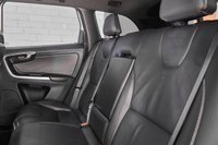 USED 2017 17 VOLVO XC60 2.4 D5 R-DESIGN LUX NAV AWD 5d 217 BHP +PRIVACYGLASS+HEATEDSEATS+BLUETOOT+