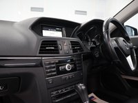 USED 2011 MERCEDES-BENZ E CLASS E200 BlueEFF SE Edition 125 2dr Tip Auto WITH GREAT MERCEDES DIGITAL SERVICE RECORD PERFECT CAR