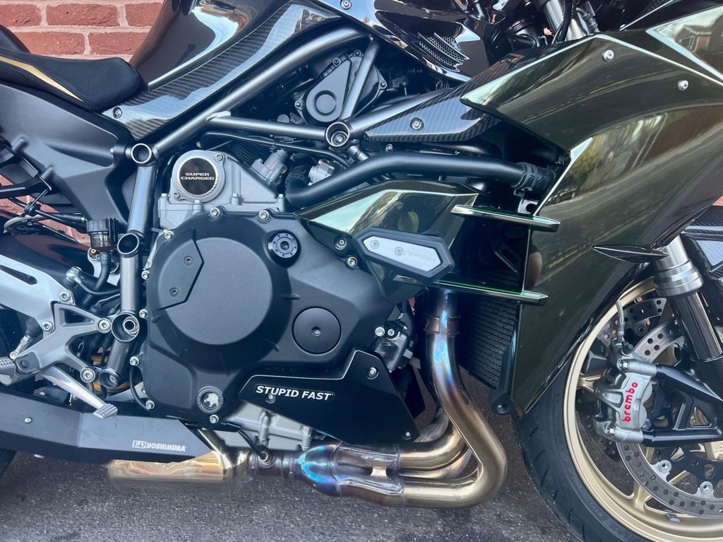 USED 2017 67 KAWASAKI NINJA H2 ZX1000 XHF // ABS // Supercharged 998cc // 230 BHP // px swap 