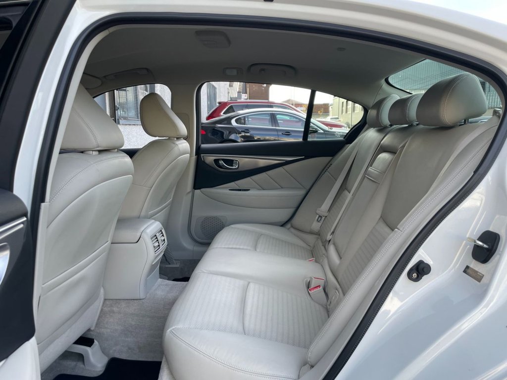 USED 2015 15 INFINITI Q50 3.5 S HYBRID AWD 4d 359 BHP 