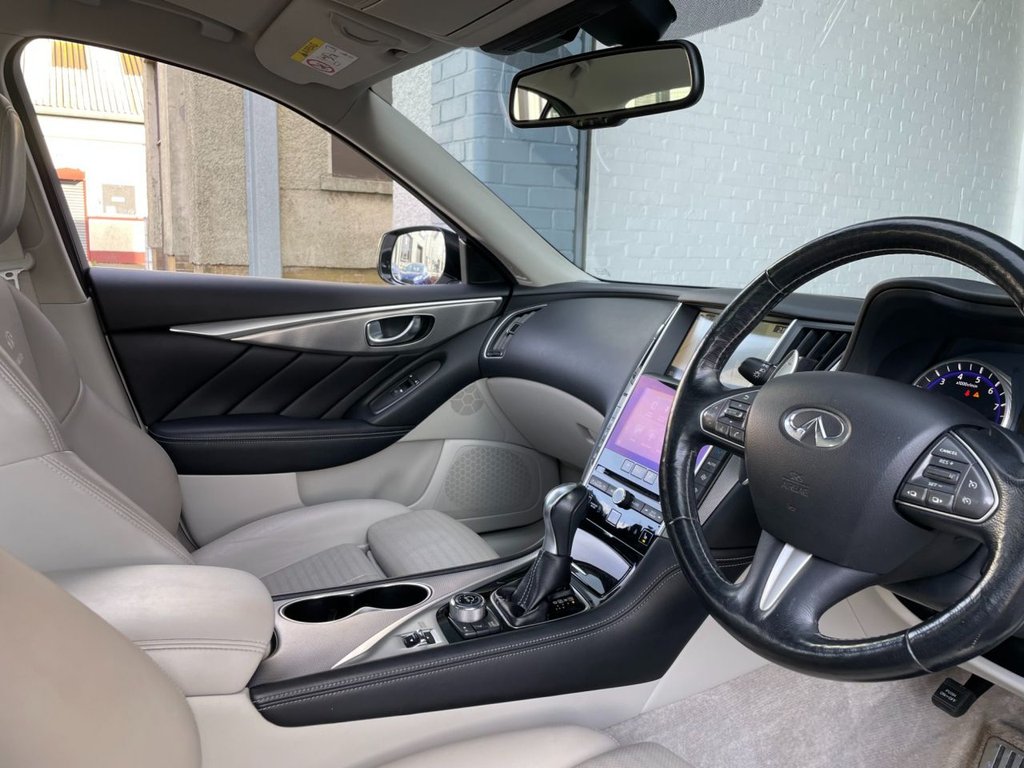 USED 2015 15 INFINITI Q50 3.5 S HYBRID AWD 4d 359 BHP 
