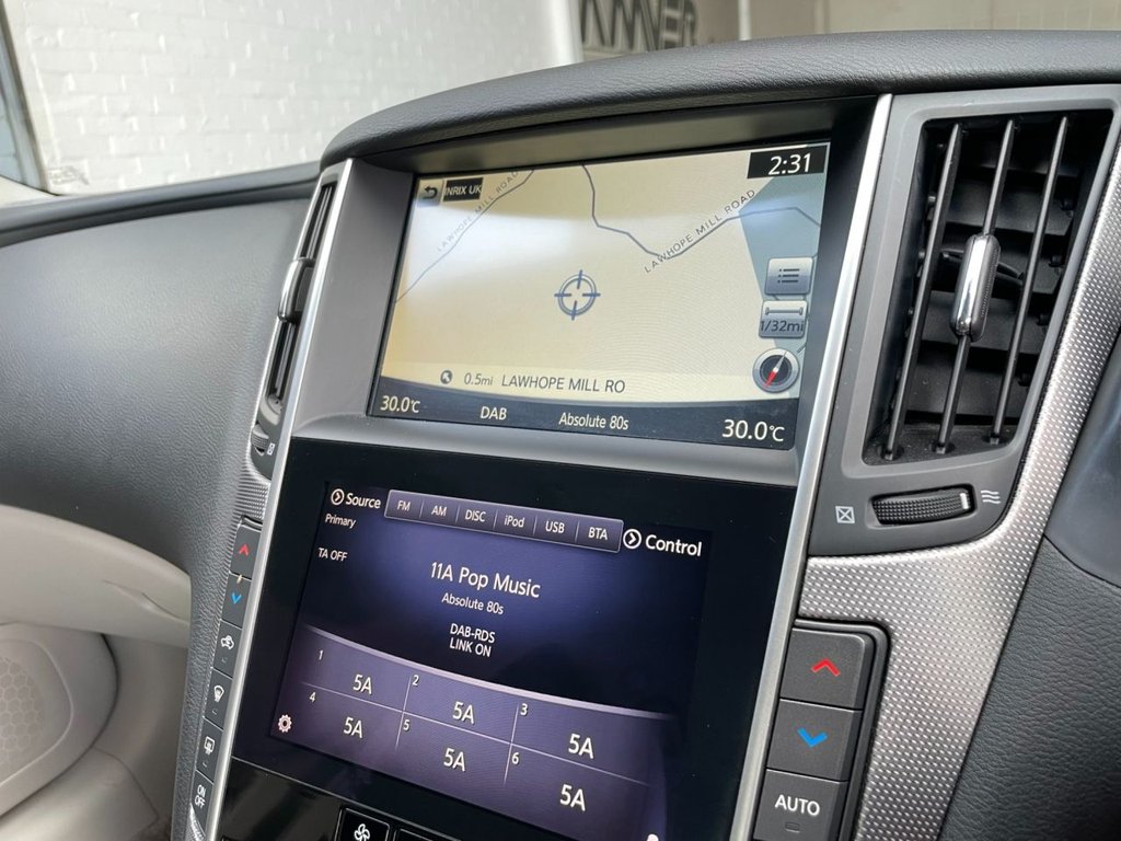 USED 2015 15 INFINITI Q50 3.5 S HYBRID AWD 4d 359 BHP 
