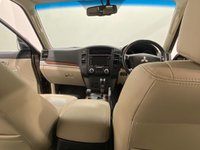 USED 2014 14 MITSUBISHI SHOGUN 3.2 DI-D SG3 5d 197 BHP Outstanding 3.2 DID SG3 Automatic, Huge Specification