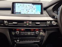 USED 2016 16 BMW X6 3.0 M50D (381 PS) AUTO XDRIVE ( EURO 6 ) S/S 5DR + M PERFORMANCE BODY KIT + PRO NAV + E/M/HEATED SPORTS LEATHERS + HEAD UP + HARMAN KARDON + SOFT DOOR CLOSURE + MEDIA + CRUISE + PRIVACY + R/CAMERA + F-R PARK + 20S + XENON - LED + E/BOOT 20S+SOFT CLOSE+XENON+TINTS+LEATHER+HEAD UP+NAV+CRUISE