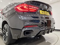 USED 2016 16 BMW X6 3.0 M50D (381 PS) AUTO XDRIVE ( EURO 6 ) S/S 5DR + M PERFORMANCE BODY KIT + PRO NAV + E/M/HEATED SPORTS LEATHERS + HEAD UP + HARMAN KARDON + SOFT DOOR CLOSURE + MEDIA + CRUISE + PRIVACY + R/CAMERA + F-R PARK + 20S + XENON - LED + E/BOOT 20S+SOFT CLOSE+XENON+TINTS+LEATHER+HEAD UP+NAV+CRUISE