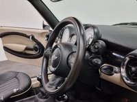 USED 2011 11 MINI CONVERTIBLE 1.6 COOPER 2d 122 BHP 5* Factory options , Striking colour combination