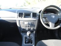 USED 2006 55 VAUXHALL VECTRA 1.8 VVT LIFE 5d 140 BHP www.suffolkcarcentre.co.uk - Located at Ilketshall