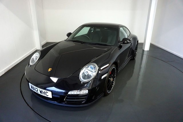 2012 PORSCHE 911
