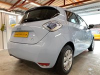 USED 2016 16 RENAULT ZOE 0.0 I EXPRESSION NAV 5d 92 BHP+OWNED BATTERY+22KWH 2 KEYS+FSH+1 OWNER FROM NEW+BATTERY OWNED+NAVIGATION SD CARD+CLIMATE+BLUETOOTH+MEDIA+USB+DAB+AUX