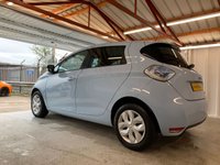 USED 2016 16 RENAULT ZOE 0.0 I EXPRESSION NAV 5d 92 BHP+OWNED BATTERY+22KWH 2 KEYS+FSH+1 OWNER FROM NEW+BATTERY OWNED+NAVIGATION SD CARD+CLIMATE+BLUETOOTH+MEDIA+USB+DAB+AUX