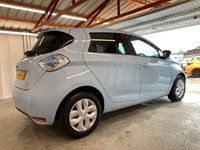 USED 2016 16 RENAULT ZOE 0.0 I EXPRESSION NAV 5d 92 BHP+OWNED BATTERY+22KWH 2 KEYS+FSH+1 OWNER FROM NEW+BATTERY OWNED+NAVIGATION SD CARD+CLIMATE+BLUETOOTH+MEDIA+USB+DAB+AUX