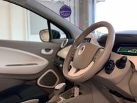 USED 2016 16 RENAULT ZOE 0.0 I EXPRESSION NAV 5d 92 BHP+OWNED BATTERY+22KWH 2 KEYS+FSH+1 OWNER FROM NEW+BATTERY OWNED+NAVIGATION SD CARD+CLIMATE+BLUETOOTH+MEDIA+USB+DAB+AUX