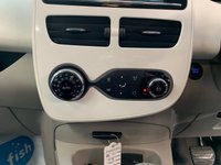 USED 2016 16 RENAULT ZOE 0.0 I EXPRESSION NAV 5d 92 BHP+OWNED BATTERY+22KWH 2 KEYS+FSH+1 OWNER FROM NEW+BATTERY OWNED+NAVIGATION SD CARD+CLIMATE+BLUETOOTH+MEDIA+USB+DAB+AUX