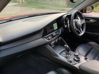 USED 2018 68 ALFA ROMEO GIULIA 2.0 TB VELOCE 4d 277 BHP 2018/68reg ALFA ROMEO GIULIA 2.0 TB VELOCE 4DR - 277 BHP - AUTOMATIC WITH PADDLE/SHIFT - SATELLITE NAVIGATION - FULL BLACK SPORTS LEATHER - 1 PRIVATE OWNER FROM BRAND NEW  - FULL SERVICE HISTORY
