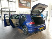 USED 2021 71 VOLKSWAGEN GOLF 2.0 R TSI 4MOTION DSG 5d 316 BHP LOW MILEAGE - JUST 1800 MILES!
