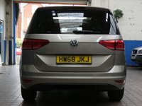 USED 2018 68 VOLKSWAGEN TOURAN 1.6 SE FAMILY TDI DSG 5d 114 BHP 7 SEATS SAT NAV PARKING SENSORS 1 OWNER 6 MONTHS GOLD WARRANTY