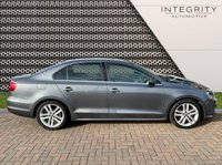 USED 2015 65 VOLKSWAGEN JETTA 2.0 GT TDI BLUEMOTION TECHNOLOGY DSG 4d 109 BHP RARE DSG WITH LEATHER & NAVIGATION