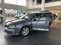 USED 2015 65 VOLKSWAGEN JETTA 2.0 GT TDI BLUEMOTION TECHNOLOGY DSG 4d 109 BHP RARE DSG WITH LEATHER & NAVIGATION