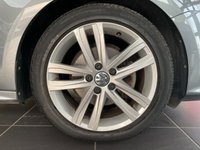 USED 2015 65 VOLKSWAGEN JETTA 2.0 GT TDI BLUEMOTION TECHNOLOGY DSG 4d 109 BHP RARE DSG WITH LEATHER & NAVIGATION
