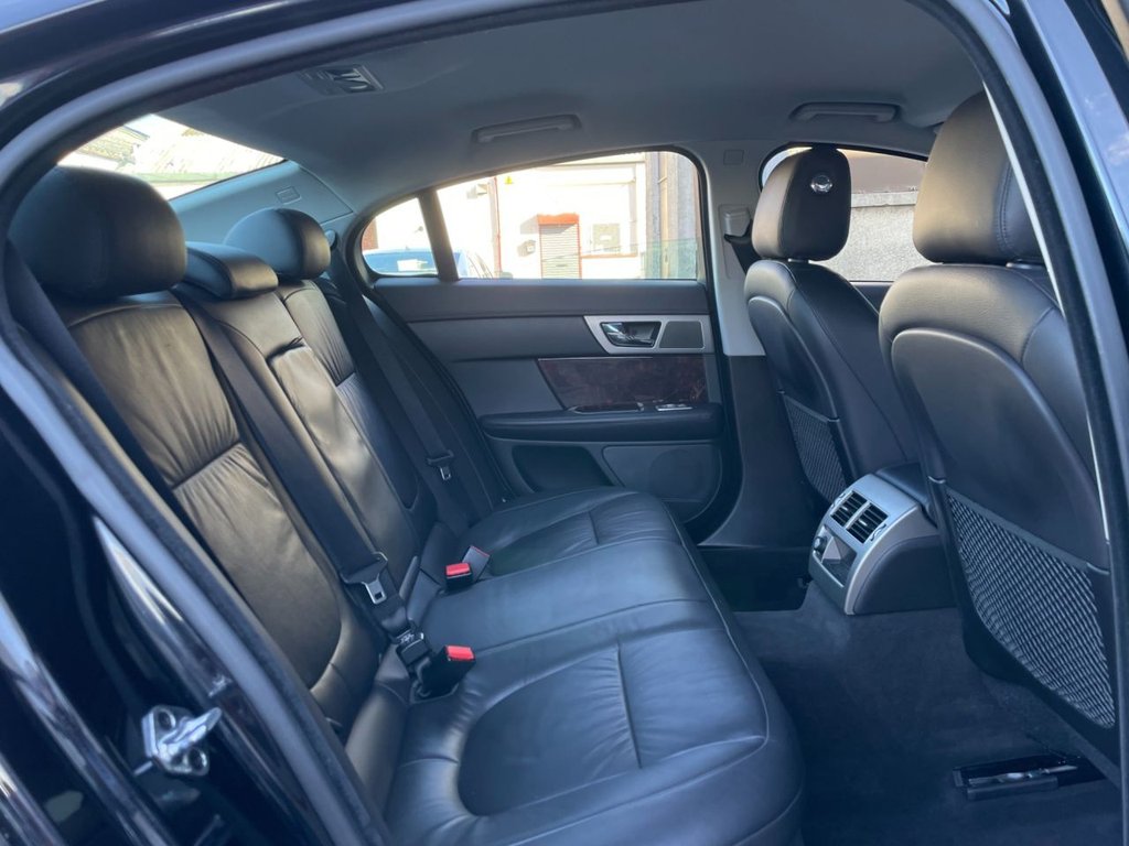 USED 2010 10 JAGUAR XF 3.0 V6 LUXURY 4d 240 BHP 