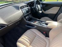USED 2017 17 JAGUAR F-PACE 2.0L PORTFOLIO AWD 5d AUTO 178 BHP **12 MONTHS NATIONAL WARRANTY**