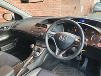 USED 2009 59 HONDA CIVIC 1.3 I-VTEC SI 5d 98 BHP 