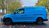 USED 2015 65 VOLKSWAGEN CADDY MAXI 1.6 C20 TDI STARTLINE 101 BHP DAY VAN / NO VAT! DAY VAN CONVERSION / INSULATED / VENTILATION / 2 SIDE LOADING DOORS / PRIVACY GLASS
