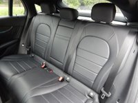 USED 2018 18 MERCEDES-BENZ GLC-CLASS 2.1 GLC 250 D 4MATIC AMG LINE PREMIUM 4d 201 BHP KHAKI WRAP-20in Alloys-Black Pack
