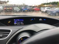 USED 2017 HONDA CIVIC 1.8 I-VTEC SR 5d 140 BHP+PANORAMIC SUNROOF+FULL LEATHER+ HISTORY+1 FORMER KEEPER+PRIVACY GLASS+NAVIGATION+CLIMATE+LEATHER SEATS+PANORAMIC ROOF+PARKING SENSORS+17"ALLOYS+MEDIA+BLUETOOTH+DAB+AUX+USB