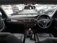USED 2011 61 BMW 3 SERIES 2.0 318D EXCLUSIVE EDITION 4d 141 BHP &pound;30 ROAD TAX + BLACK LEATHER INTERIOR + BLUETOOTH + USB/AUX INPUTS