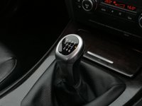 USED 2011 61 BMW 3 SERIES 2.0 318D EXCLUSIVE EDITION 4d 141 BHP &pound;30 ROAD TAX + BLACK LEATHER INTERIOR + BLUETOOTH + USB/AUX INPUTS