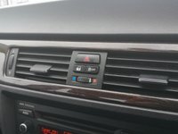 USED 2011 61 BMW 3 SERIES 2.0 318D EXCLUSIVE EDITION 4d 141 BHP &pound;30 ROAD TAX + BLACK LEATHER INTERIOR + BLUETOOTH + USB/AUX INPUTS