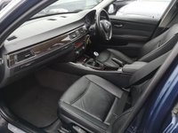 USED 2011 61 BMW 3 SERIES 2.0 318D EXCLUSIVE EDITION 4d 141 BHP &pound;30 ROAD TAX + BLACK LEATHER INTERIOR + BLUETOOTH + USB/AUX INPUTS
