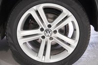 USED 2015 VOLKSWAGEN TIGUAN 2.0 TDi BlueMotion Tech R-Line 150 5dr [NAV] +FULL SERVICE HISTORY+2 KEYS+
