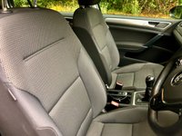 USED 2014 14 VOLKSWAGEN GOLF 1.4 SE TSI BLUEMOTION TECHNOLOGY 5d 120 BHP ONLY 1 RETIRED OWNER//FULL VW DEALER SERVICE HISTORY X7 STAMPS//SATNAV//REAR PARK CAMERA//ELEC FOLD MIRRORS//FRONT REAR PARK SENSORS//BLUETOOTH//MULTI MEDIA//FRONT AND REAR DASHCAM//BLUETOOTH//ULEZ COMPLIANT BLUEMOTION TECHNOLOGY 5d 120 BHP ONLY 1 RETIRED OWNER//FULL VW DEALER SERVICE HISTORY X7 STAMPS//SATNAV//REAR PARK CAMERA//ELEC FOLD MIRRORS//FRONT REAR PARK SENSORS//BLUETOOTH//MULTI MEDIA//FRONT AND REAR DASHCAM