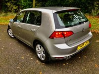 USED 2014 14 VOLKSWAGEN GOLF 1.4 SE TSI BLUEMOTION TECHNOLOGY 5d 120 BHP ONLY 1 RETIRED OWNER//FULL VW DEALER SERVICE HISTORY X7 STAMPS//SATNAV//REAR PARK CAMERA//ELEC FOLD MIRRORS//FRONT REAR PARK SENSORS//BLUETOOTH//MULTI MEDIA//FRONT AND REAR DASHCAM//BLUETOOTH//ULEZ COMPLIANT BLUEMOTION TECHNOLOGY 5d 120 BHP ONLY 1 RETIRED OWNER//FULL VW DEALER SERVICE HISTORY X7 STAMPS//SATNAV//REAR PARK CAMERA//ELEC FOLD MIRRORS//FRONT REAR PARK SENSORS//BLUETOOTH//MULTI MEDIA//FRONT AND REAR DASHCAM