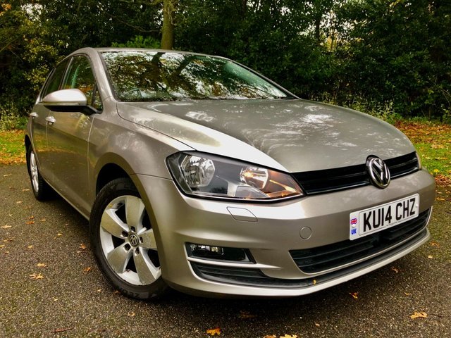 2014 14 Volkswagen Golf 1.4 SE TSI BLUEMOTION TECHNOLOGY 5d 120 BHP ONLY 1 RETIRED OWNER//FULL VW DEALER SERVICE HISTORY X7 STAMPS//SATNAV//REAR PARK CAMERA//ELEC FOLD MIRRORS//FRONT REAR PARK SENSORS//BLUETOOTH//MULTI MEDIA//FRONT AND REAR DASHCAM//BLUETOOTH//ULEZ COMPLIANT