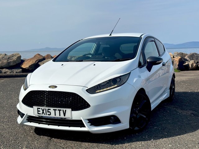 2015 15 Ford Fiesta 1.6 ST-2 3d 180 BHP