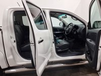 USED 2014 14 TOYOTA HI-LUX 3.0 INVINCIBLE 4X4 D-4D DCB 169 BHP Striking Pure White, Full black leather interior